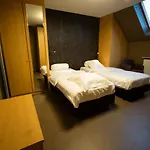Su'ro 4*